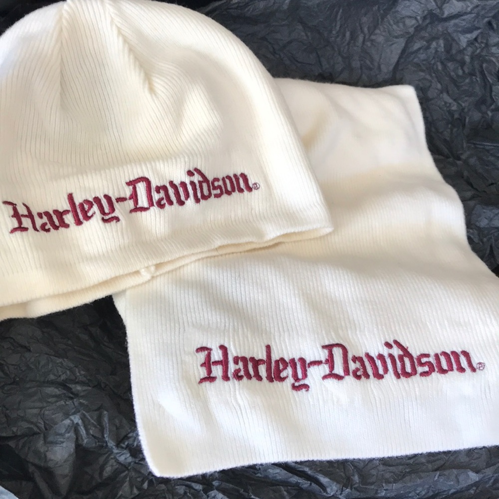 Harley Davidson hat and scarf-never worn
